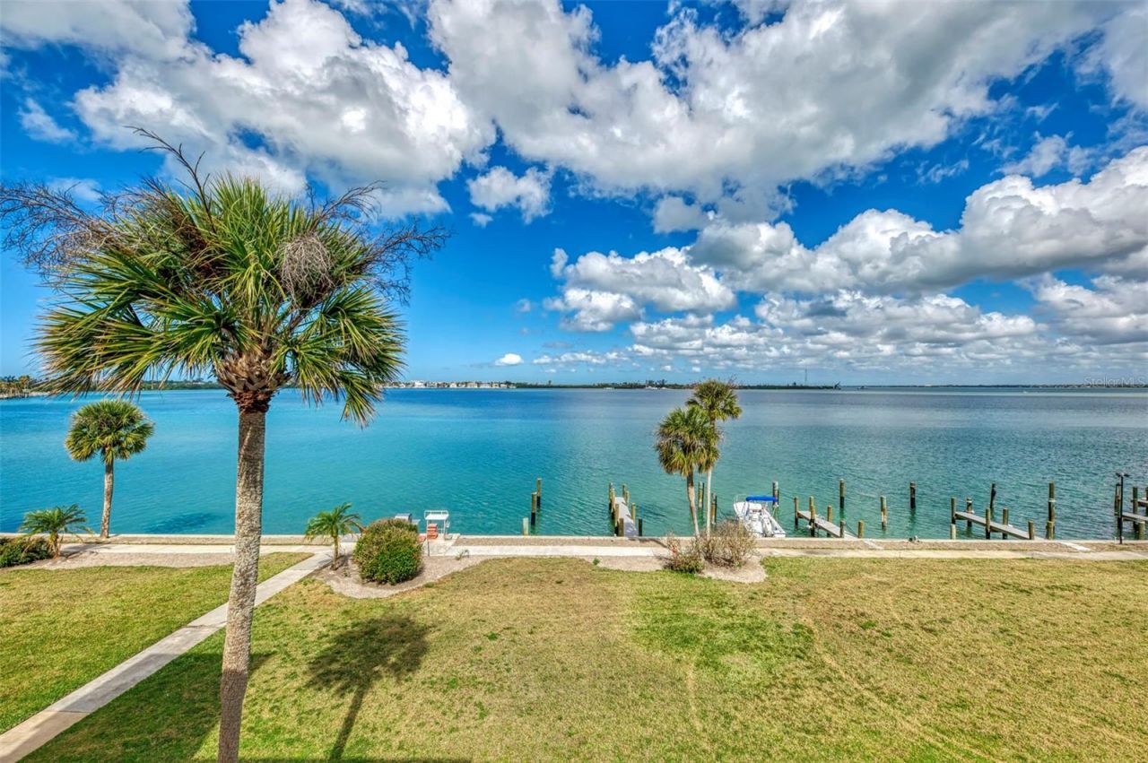 763 John Ringling Boulevard , Unit 34, Sarasota, FL 34236 Photo