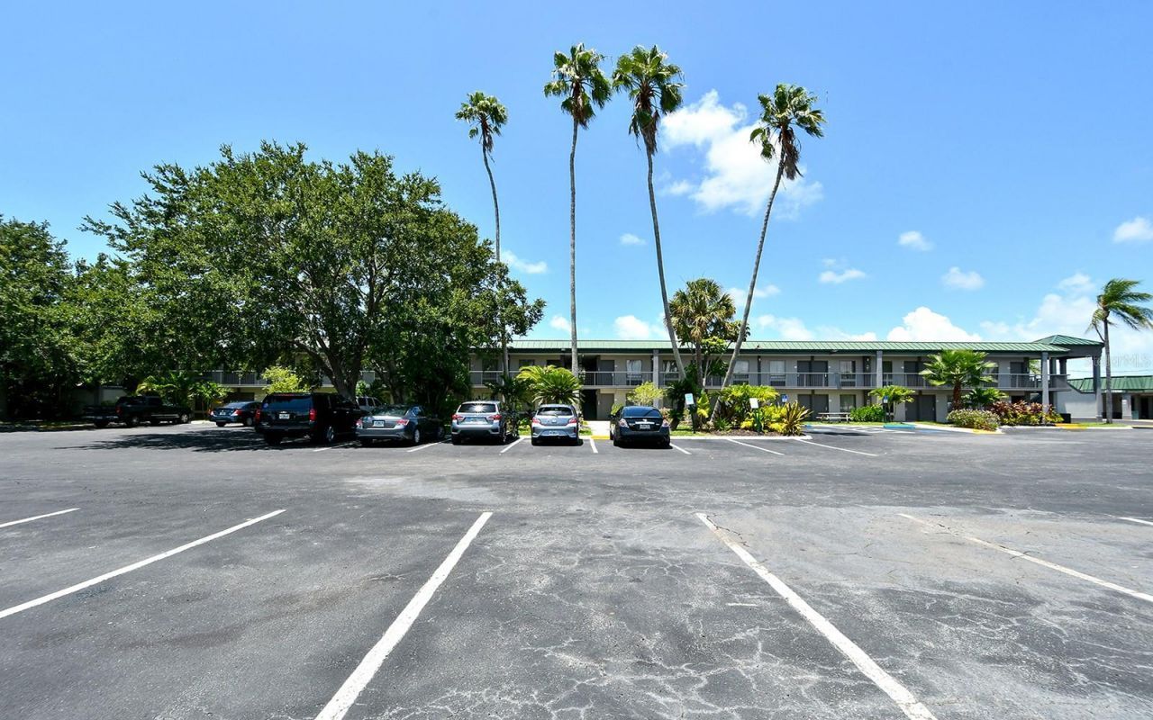 7150 N Tamiami Trail , Unit S-612, Sarasota, FL 34243 Photo