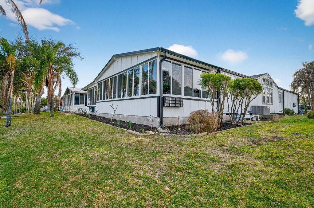 747 Navigators Way , Edgewater, FL 32141 Photo