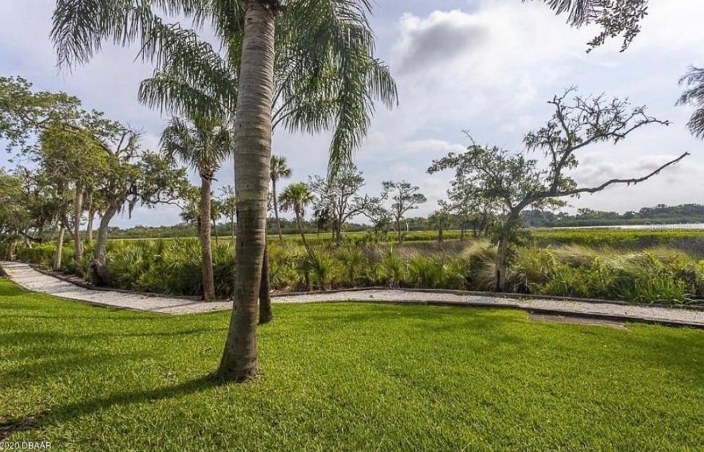 747 Navigators Way , Edgewater, FL 32141 Photo