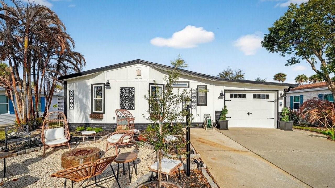 747 Navigators Way , Edgewater, FL 32141 Photo