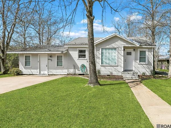 215 8th Street Dr, Ponchatoula, LA 70454