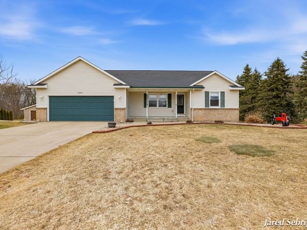 4901 Big Bass Drive, Hudsonville, MI 49426
