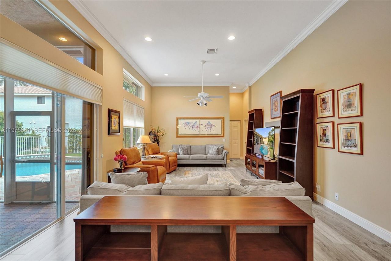 2458 Greenbrier Ct , Weston, FL 33327 Photo