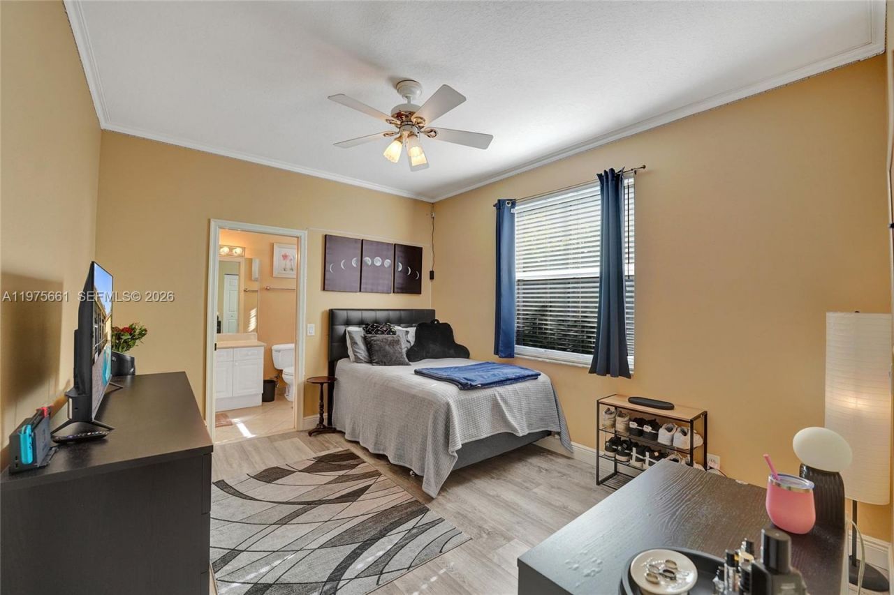 2458 Greenbrier Ct , Weston, FL 33327 Photo