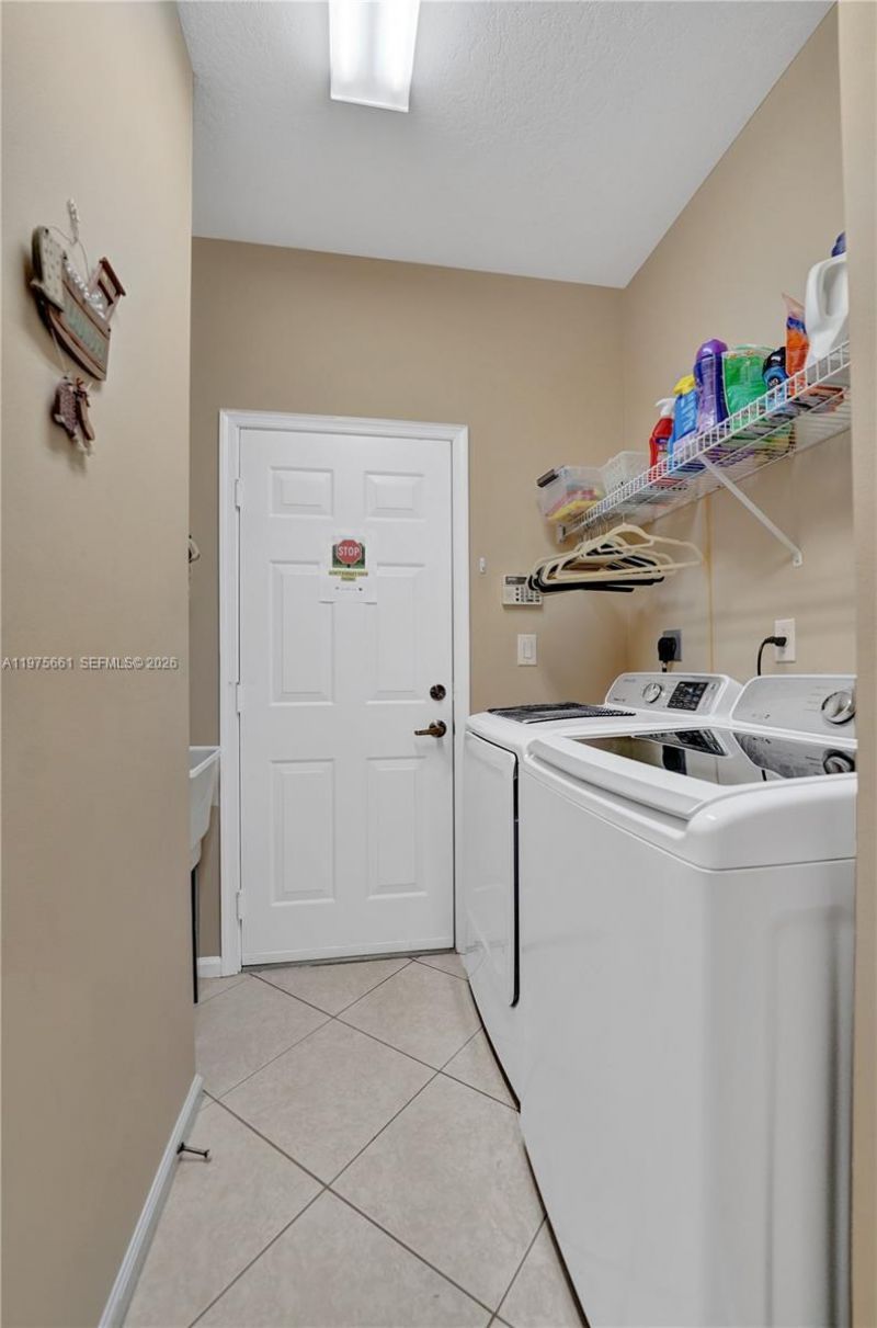 2458 Greenbrier Ct , Weston, FL 33327 Photo