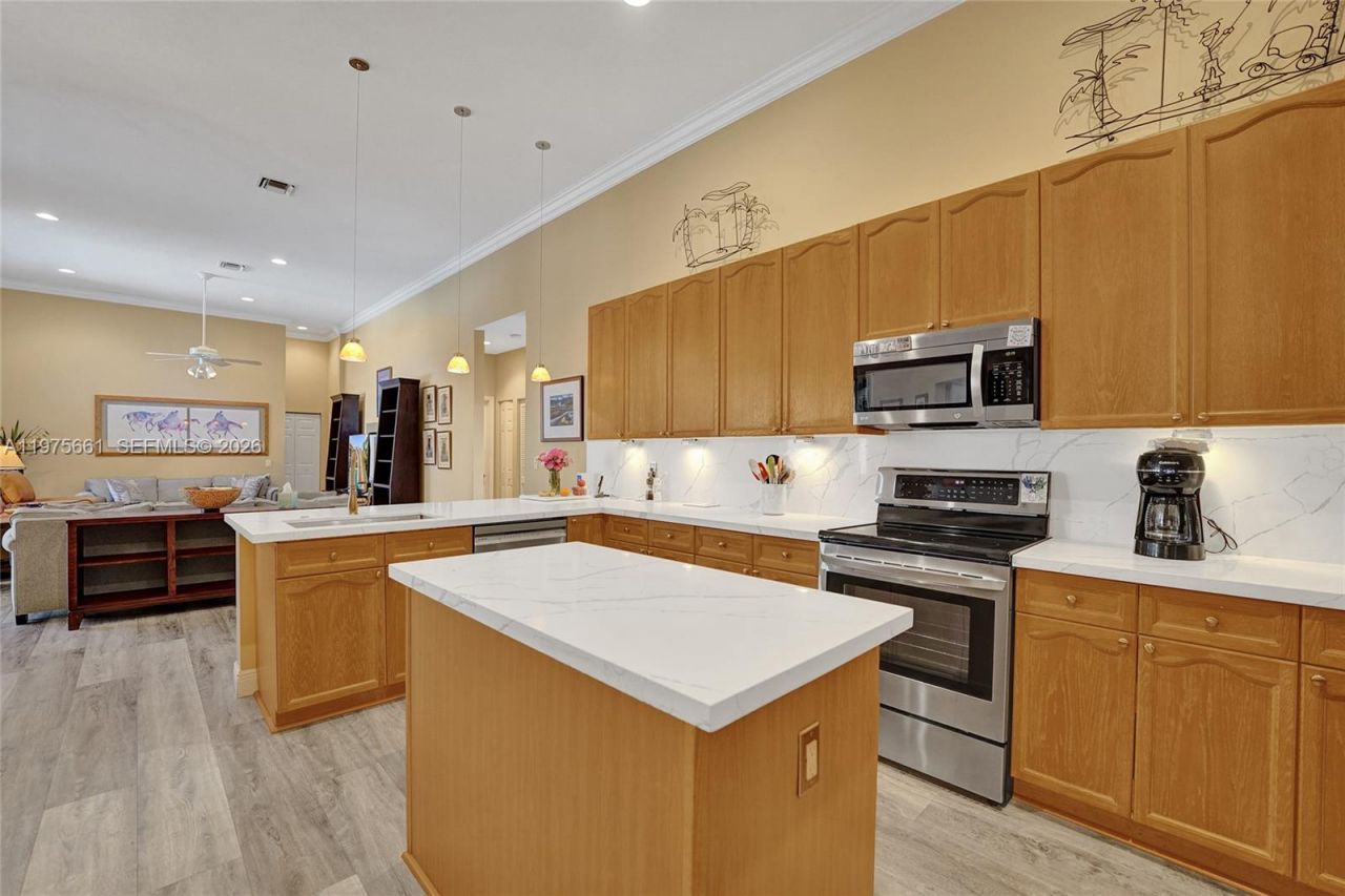 2458 Greenbrier Ct , Weston, FL 33327 Photo