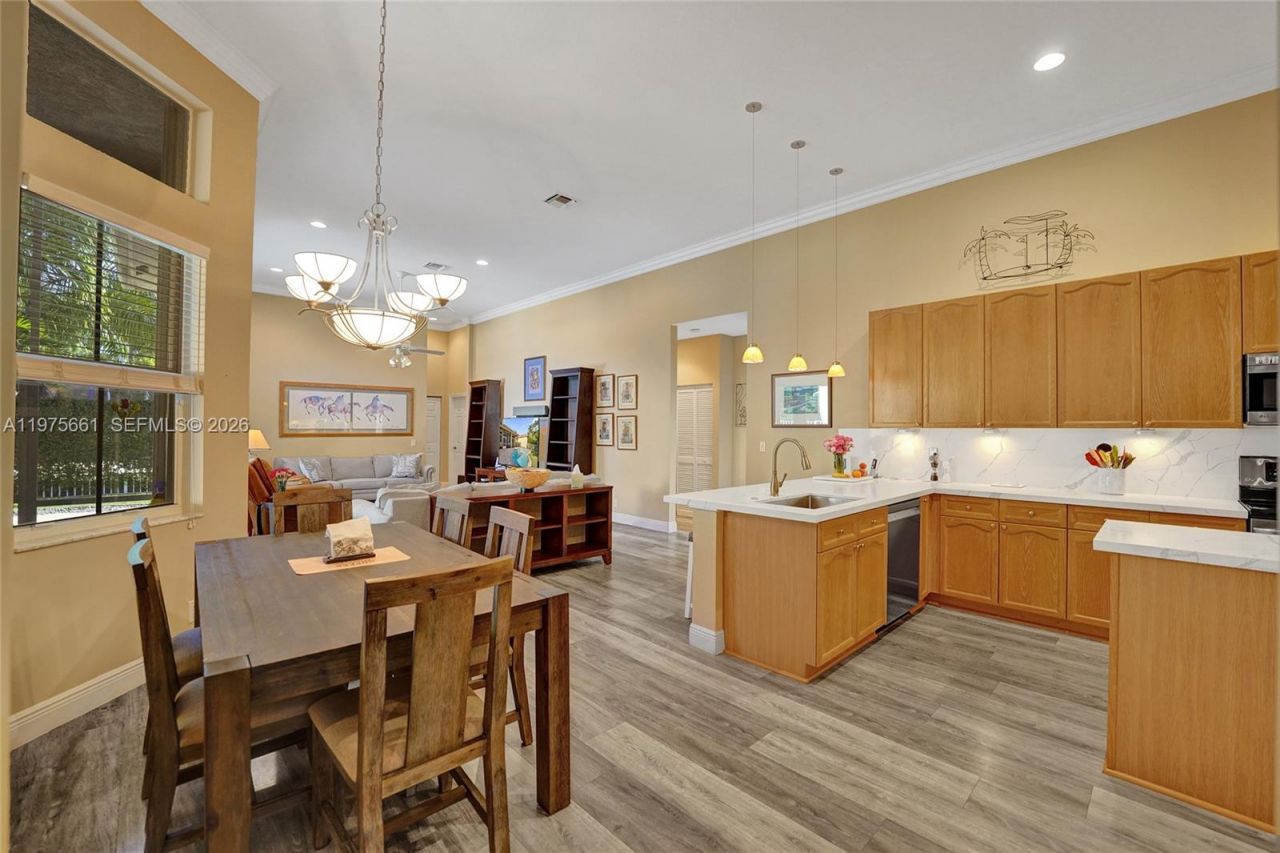 2458 Greenbrier Ct , Weston, FL 33327 Photo