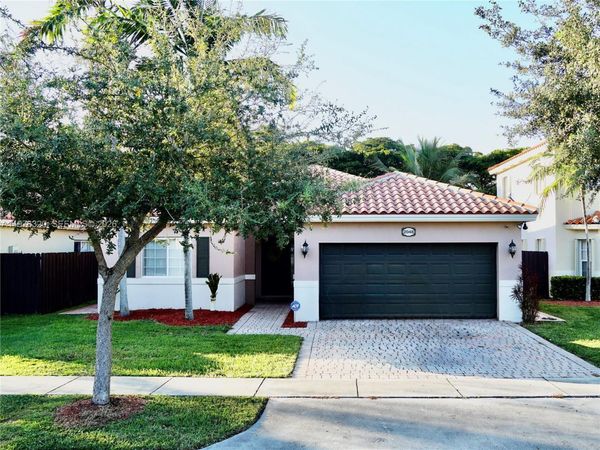 2048 NE 35th Ave, Homestead, FL 33033