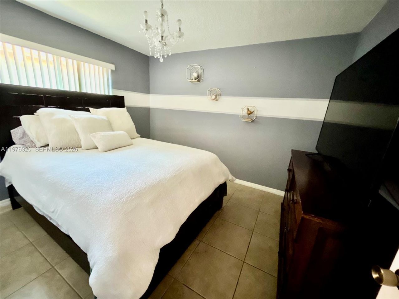 2048 NE 35th Ave, Homestead, FL 33033 Photo