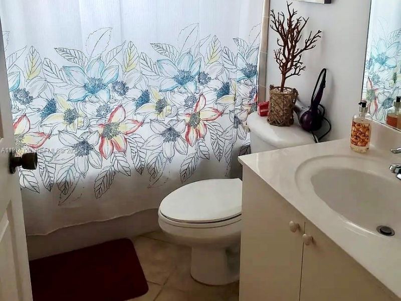 2048 NE 35th Ave, Homestead, FL 33033 Photo