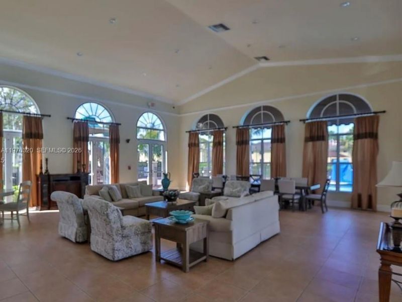 2048 NE 35th Ave, Homestead, FL 33033 Photo