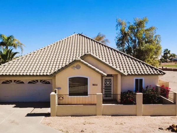 9520 W VALVIEW Place, Arizona City, AZ 85123