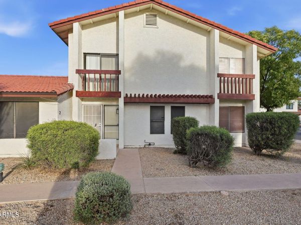 2838 E BECK Lane, Unit 2, Phoenix, AZ 85032