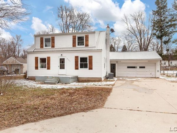 2171 Harold , Adrian, MI 49221