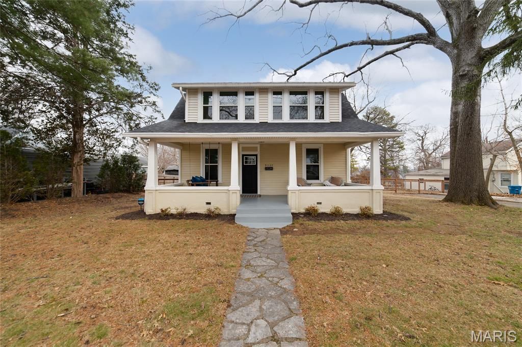 9527 W Milton Avenue, Overland, MO 63114 Main Photo