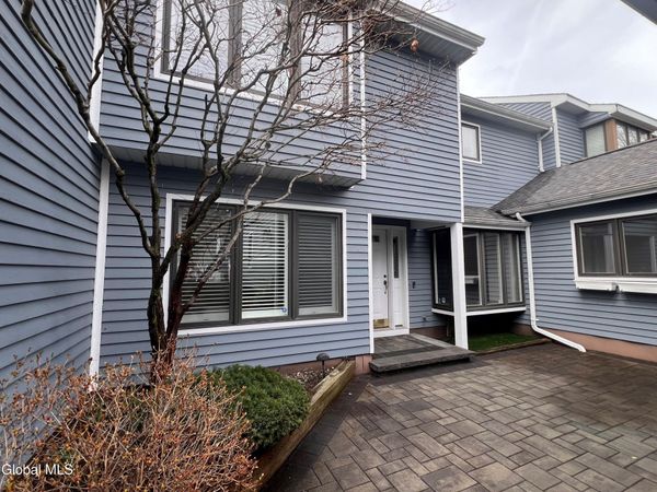 3 South Collins Terrace, Saratoga Springs, NY 12866