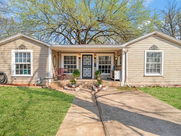 1115 SE 13th Street, Paris, TX 75460