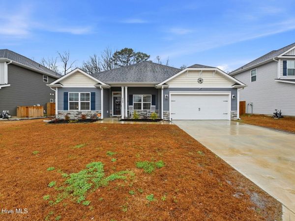 725 Greenwich Place, Richlands, NC 28574