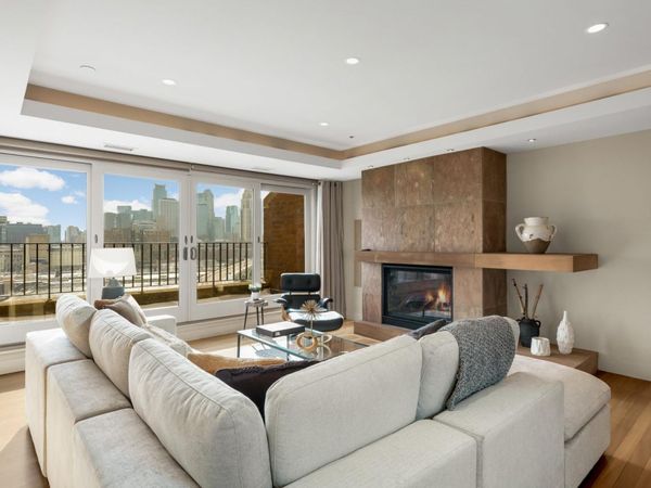 100 2nd Street SE, Unit 1004, Minneapolis, MN 55414