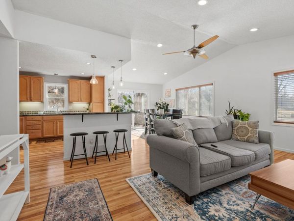 13409 Arden Circle, Burnsville, MN 55337