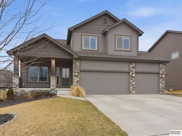 18814 Briar Street, Omaha, NE 68136