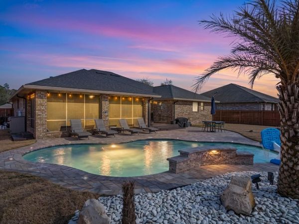 6202 Nanterre Cove, Crestview, FL 32536