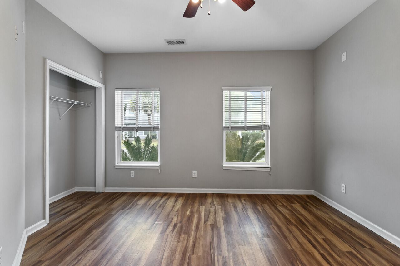 7492 Northgate Drive Photo 11