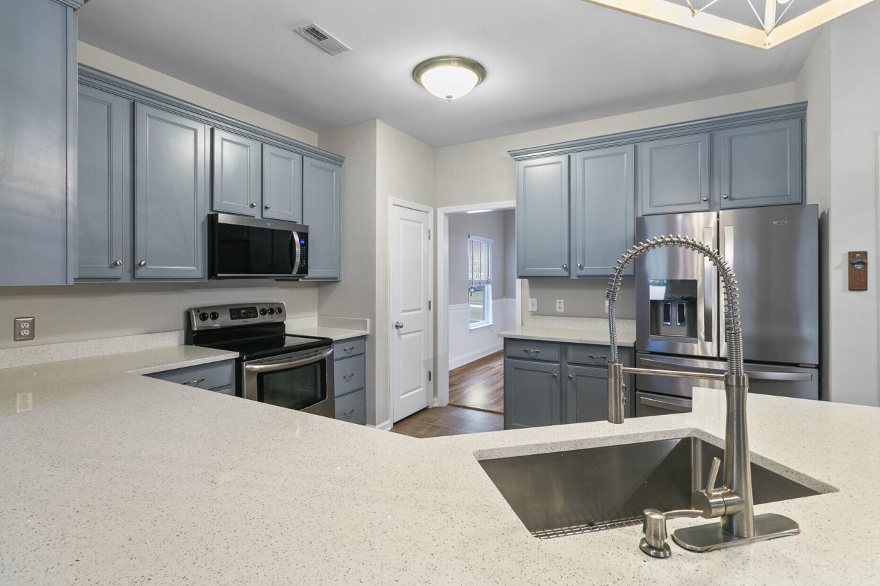 7492 Northgate Drive Photo 20