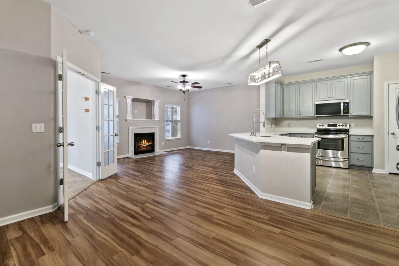 7492 Northgate Drive Photo 26