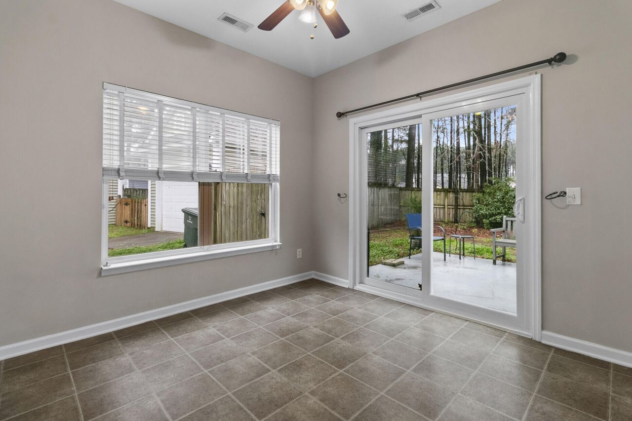 7492 Northgate Drive Photo 27