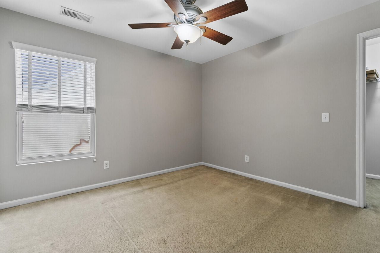 7492 Northgate Drive Photo 30