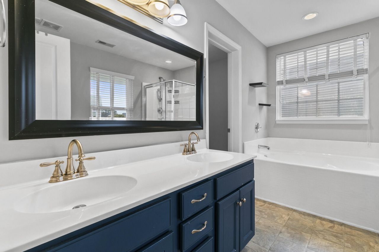 7492 Northgate Drive Photo 37