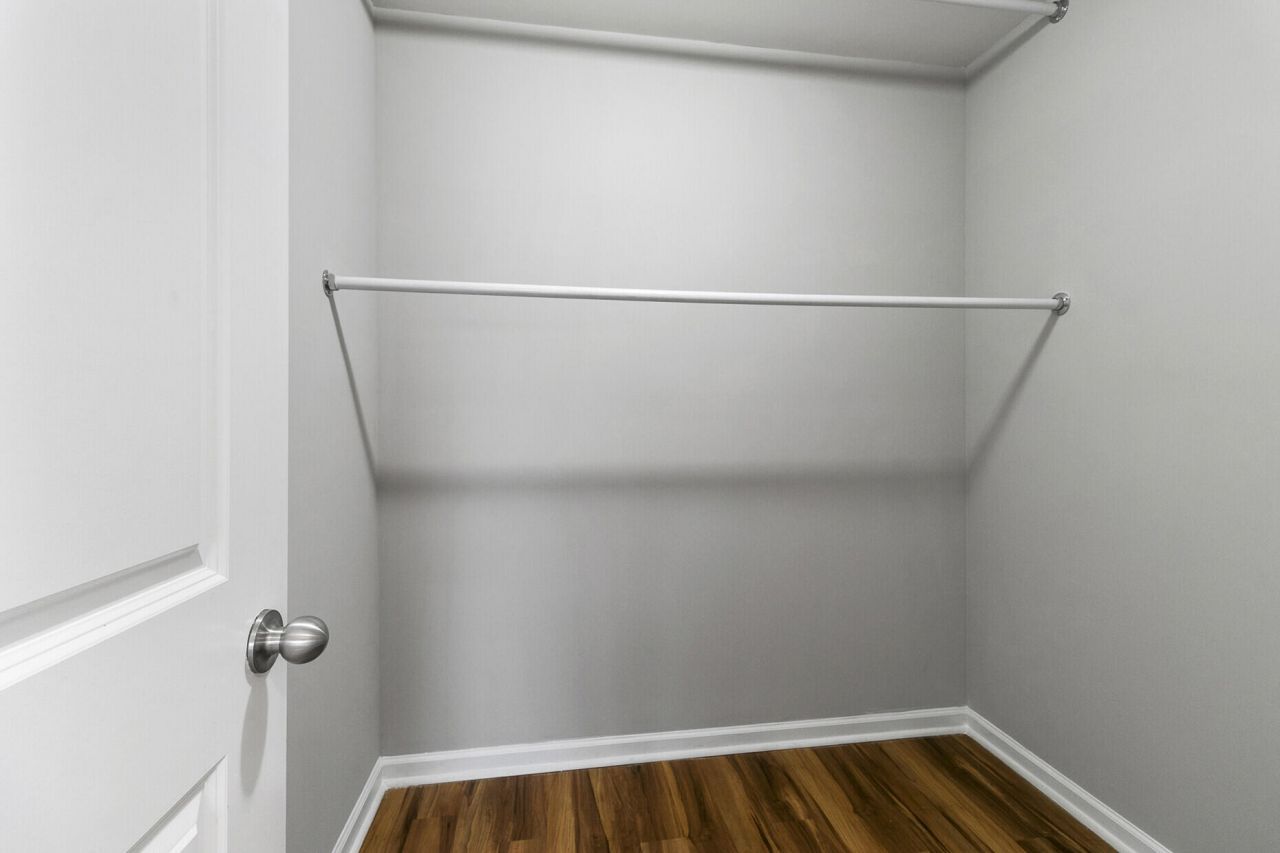 7492 Northgate Drive Photo 40