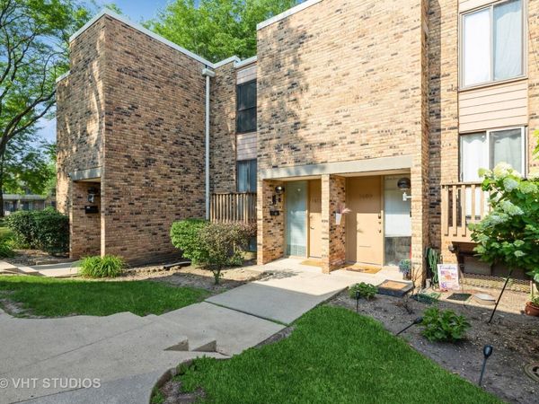 1611 Waxwing Court, Schaumburg, IL 60173