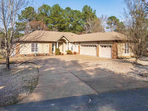 6 Invadir Circle, Hot Springs Village, AR 71909