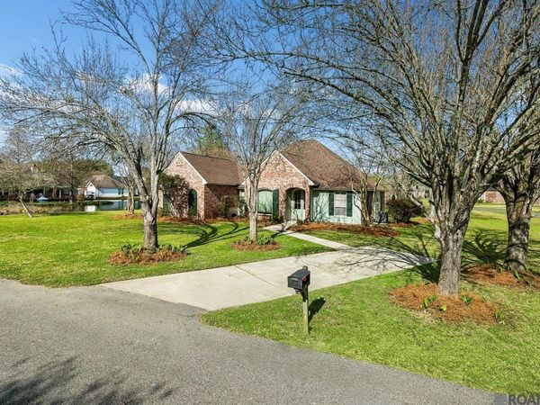 18300 Old Perkins Place Ave, Prairieville, LA 70769