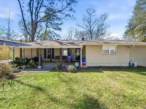 1943 Trinity Church Ln, Jackson, LA 70748