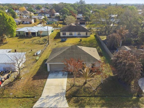 361 NW La Playa Street, Port Saint Lucie, FL 34983