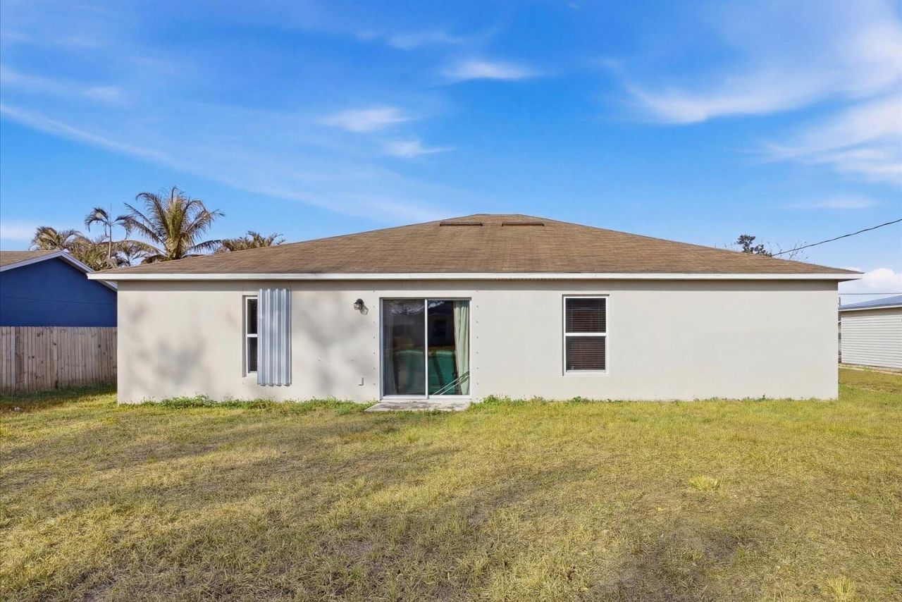 361 NW La Playa Street, Port Saint Lucie, FL 34983 Photo