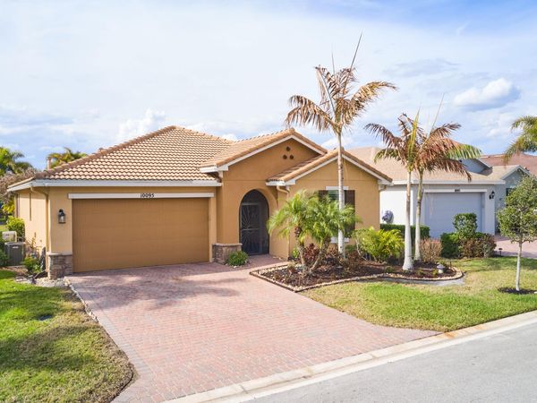 10095 SW Oak Tree Circle, Port Saint Lucie, FL 34987