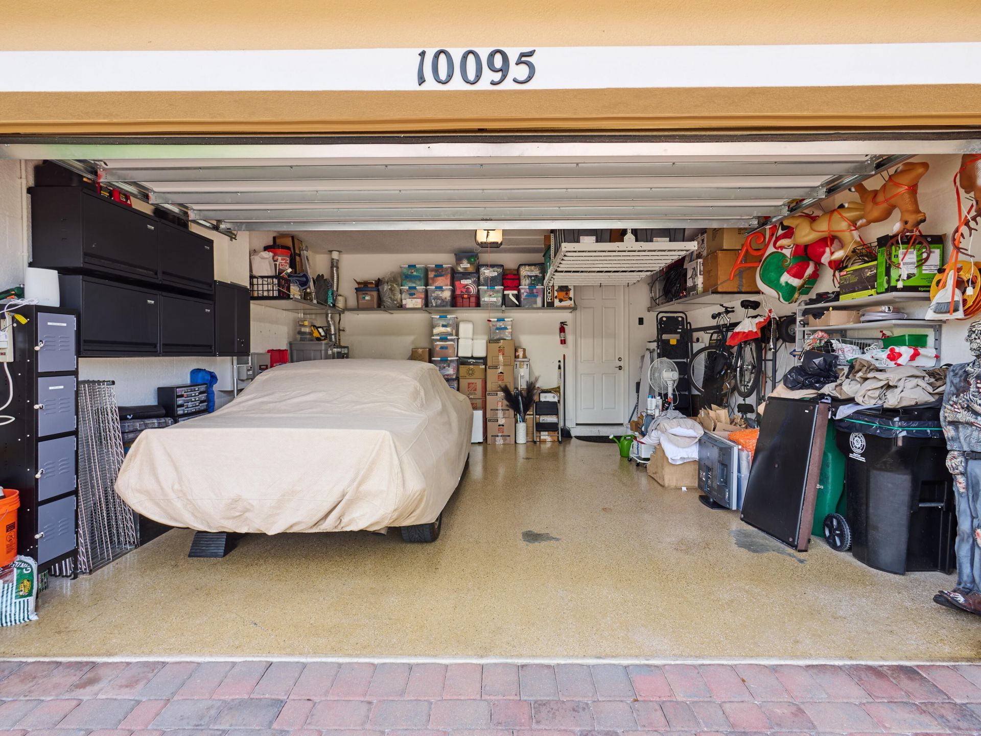 10095 SW Oak Tree Circle, Port Saint Lucie, FL 34987 Photo