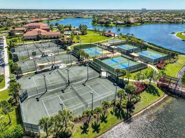 10095 SW Oak Tree Circle, Port Saint Lucie, FL 34987 Photo