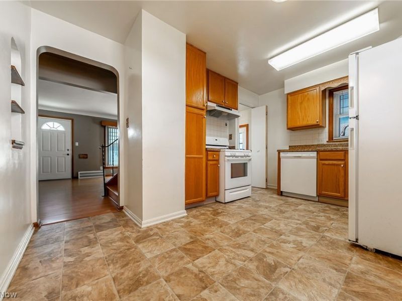 2606 Russell Avenue, Parma, OH 44134 Photo 10