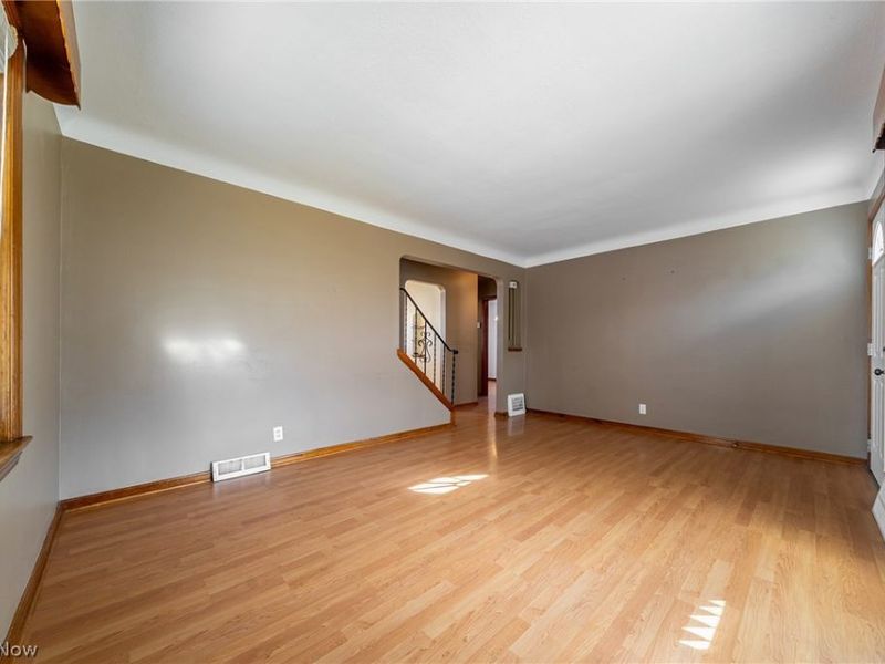 2606 Russell Avenue, Parma, OH 44134 Photo 6