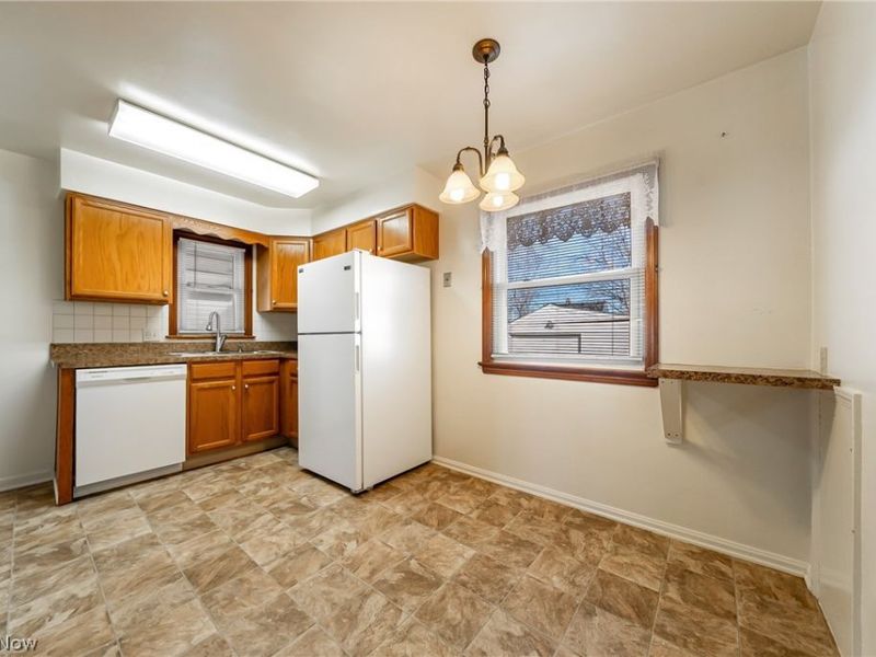 2606 Russell Avenue, Parma, OH 44134 Photo 9