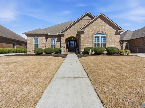 25155 Kingston Drive, Athens, AL 35613