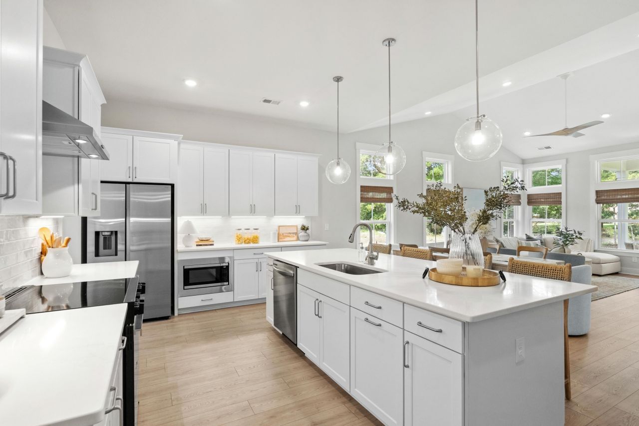 870 Foxtail Dr. Photo 7