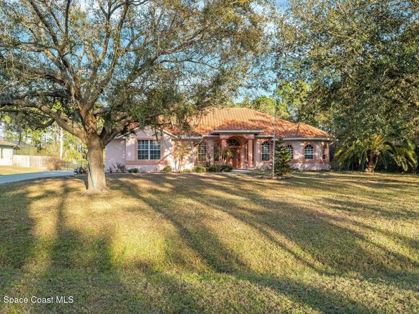 5025 Fawn Lake Boulevard , Mims, FL 32754