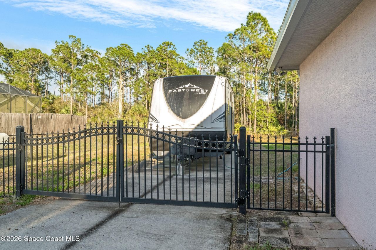 5025 Fawn Lake Boulevard, Mims, FL 32754 Photo